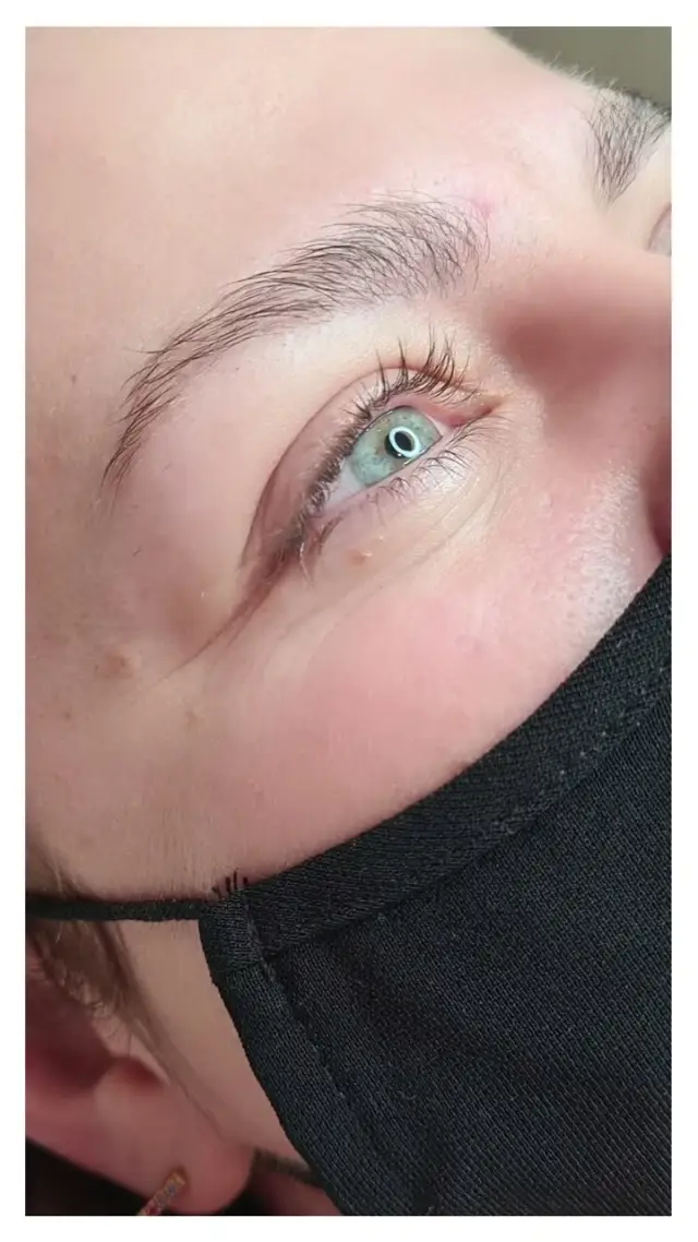 Vippeløft hos Beautycare by Lumi i Mjøndalen